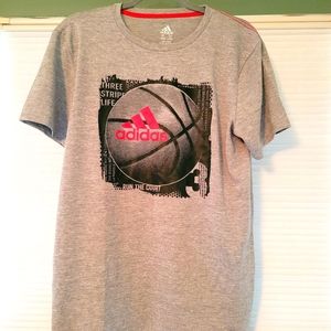 NWOT - Boys/Youth t-shirt. Size xl (20)